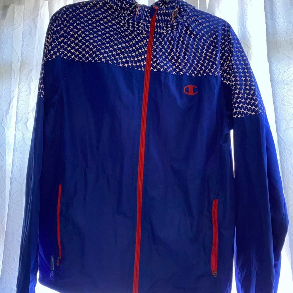 Champion wind breaker/ rain jacket 🧥